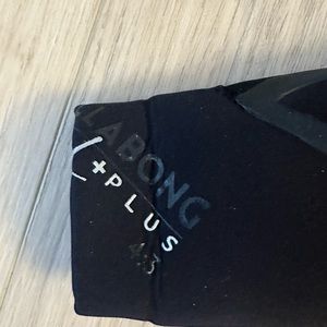 Men’s Medium Billabong Wet Suit